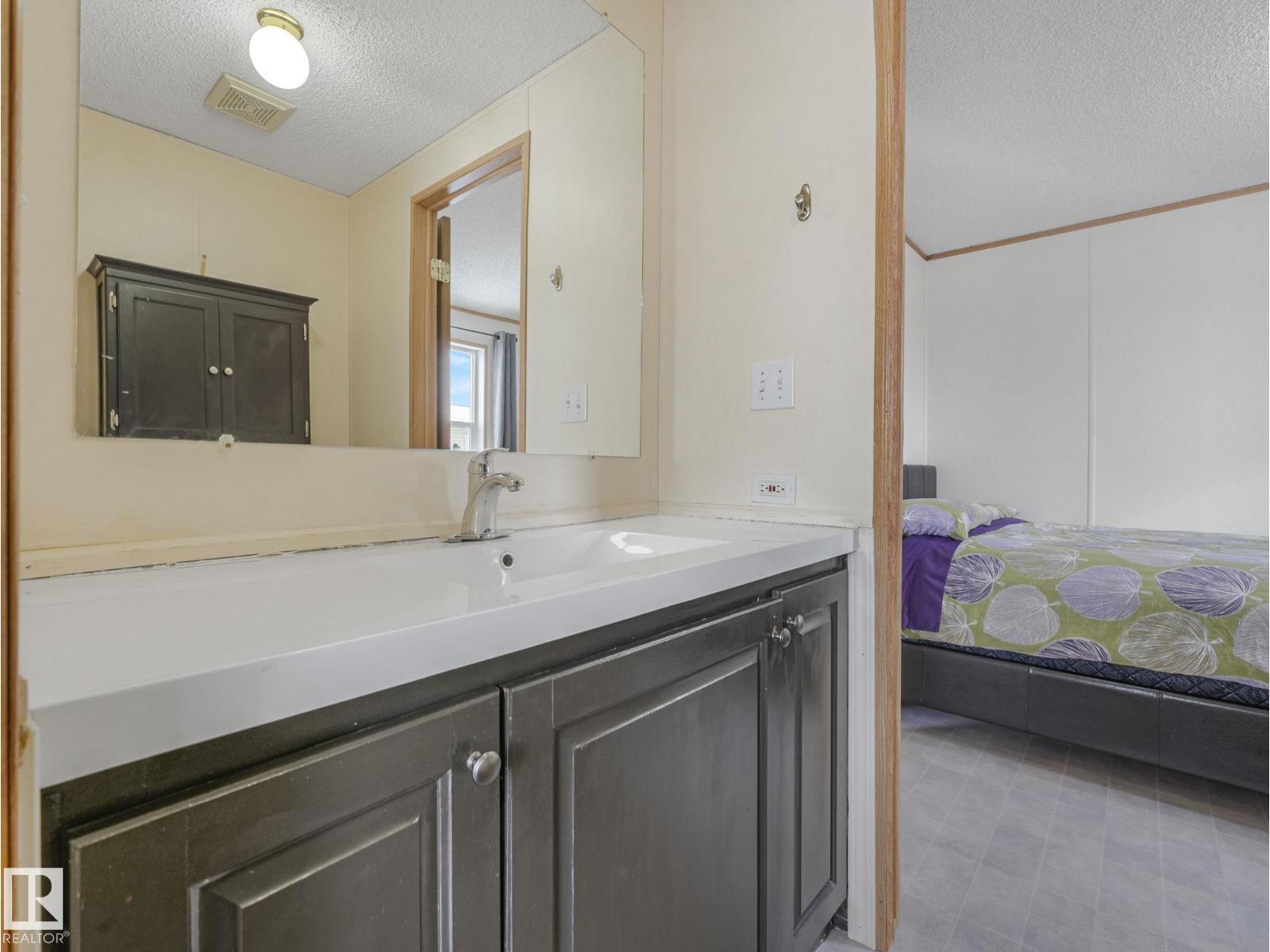 151 3400 48 ST, Stony Plain