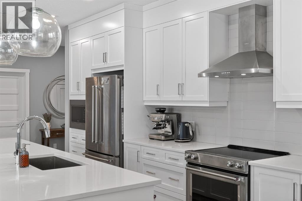 Single Family House for Sale in   Wolf Hollow Crescent SE Wolf Willow Calgary 