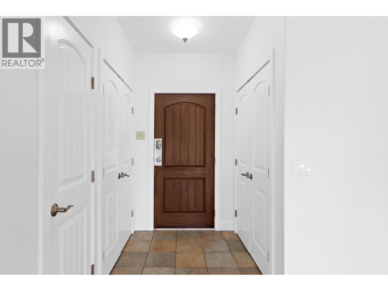 2204 4042 Pritchard Drive North, West Kelowna