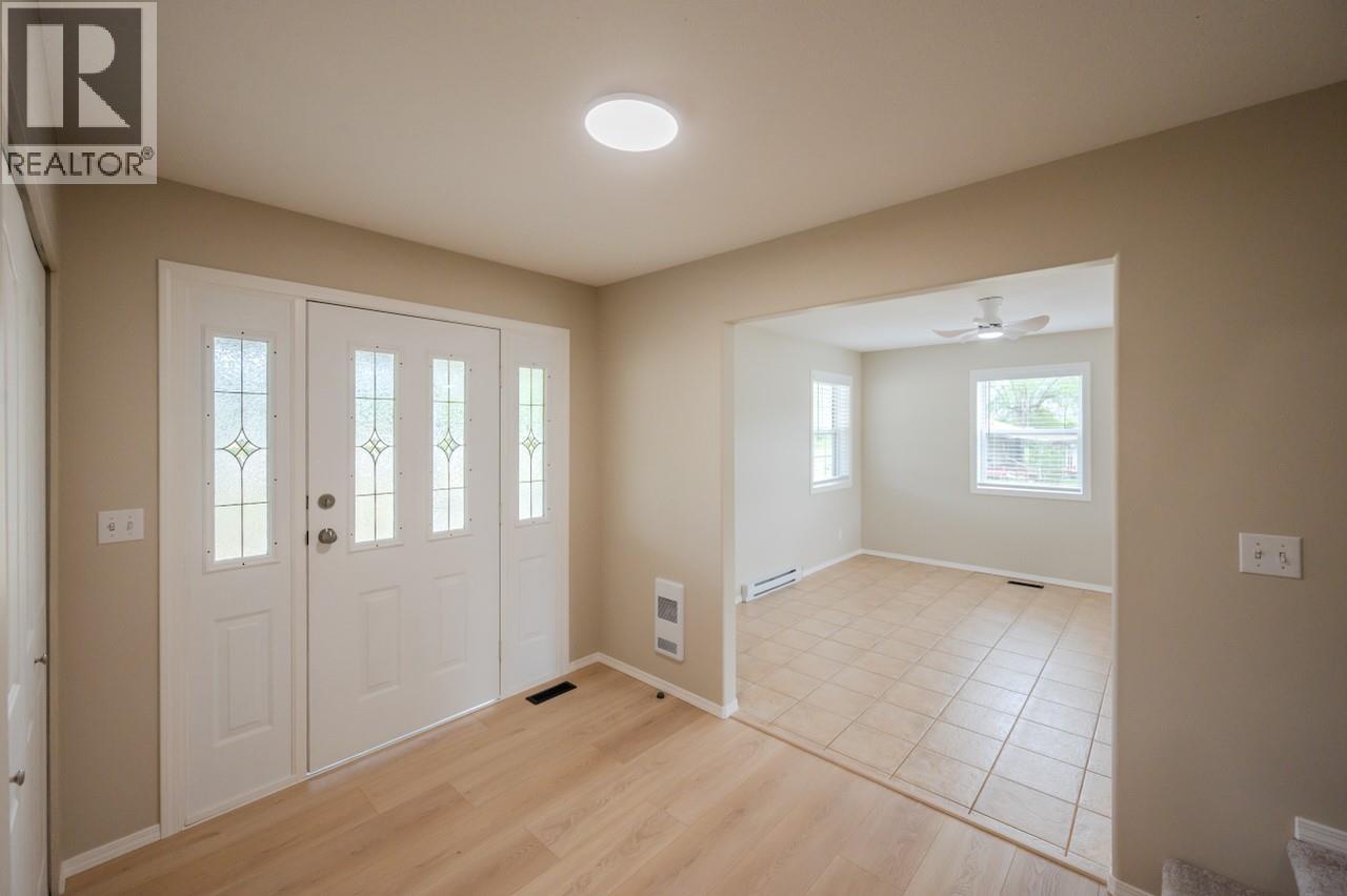 5629 Sawmill Road, Oliver