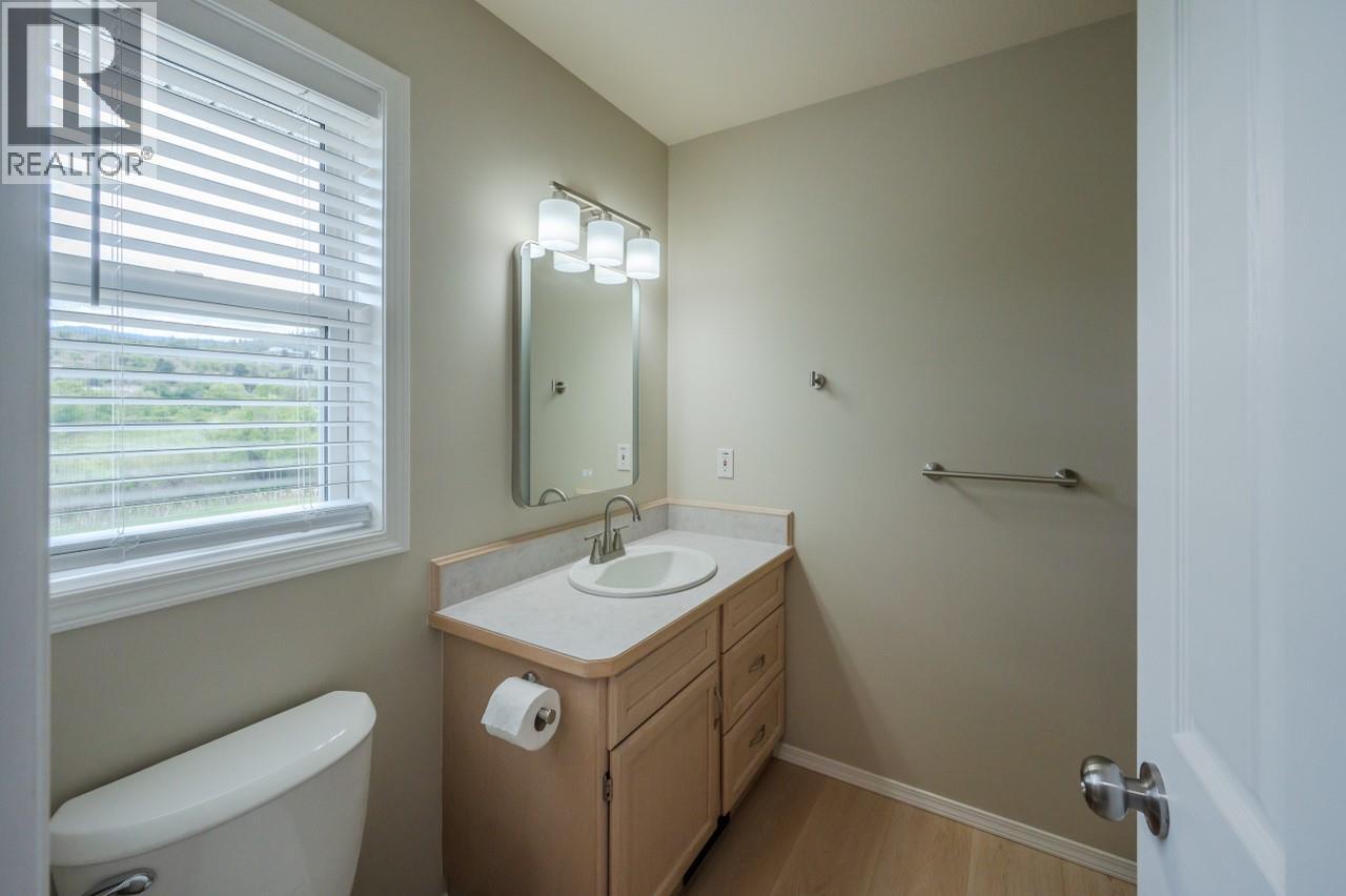 5629 Sawmill Road, Oliver