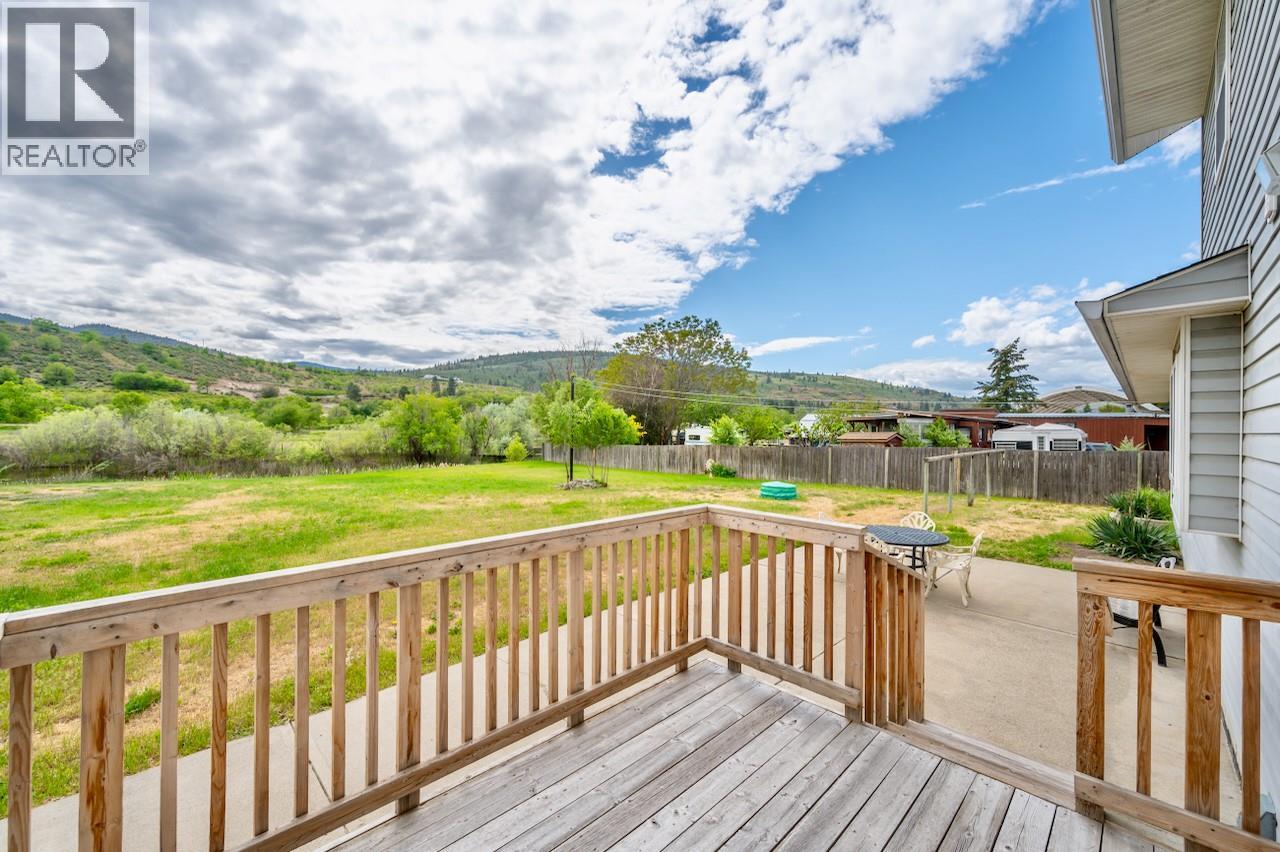 5629 Sawmill Road, Oliver