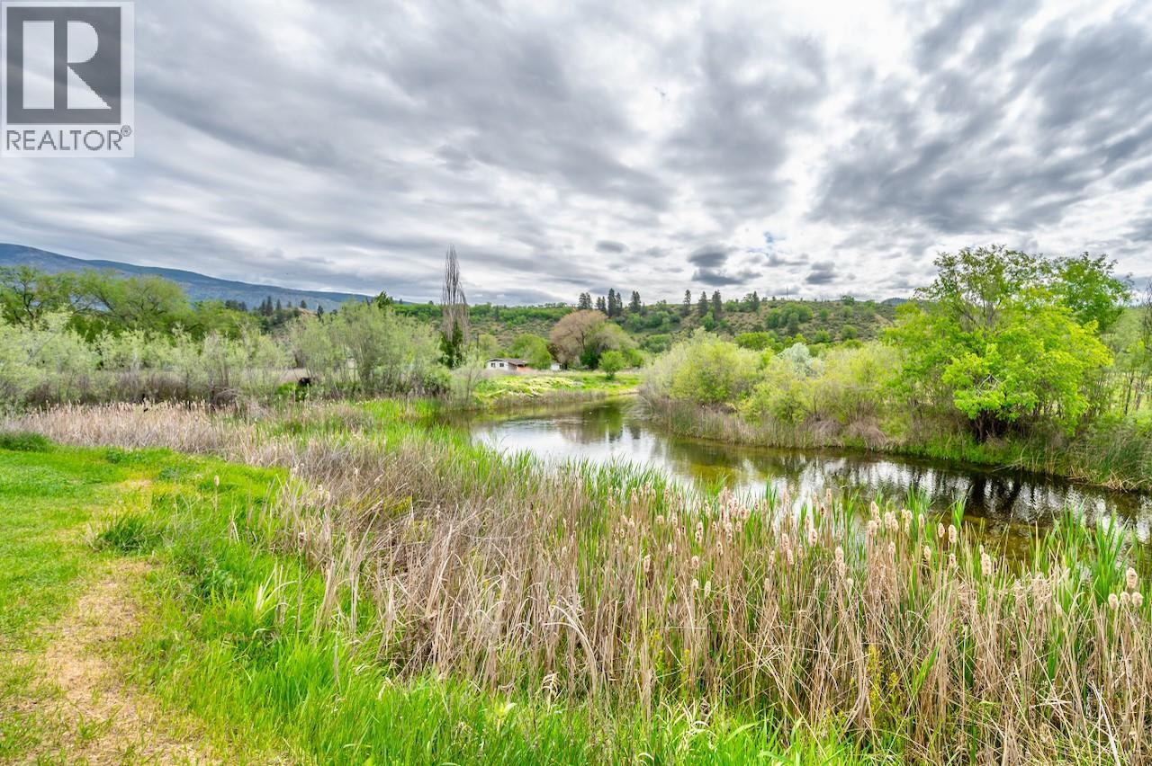 5629 Sawmill Road, Oliver