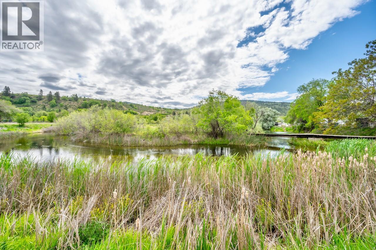 5629 Sawmill Road, Oliver