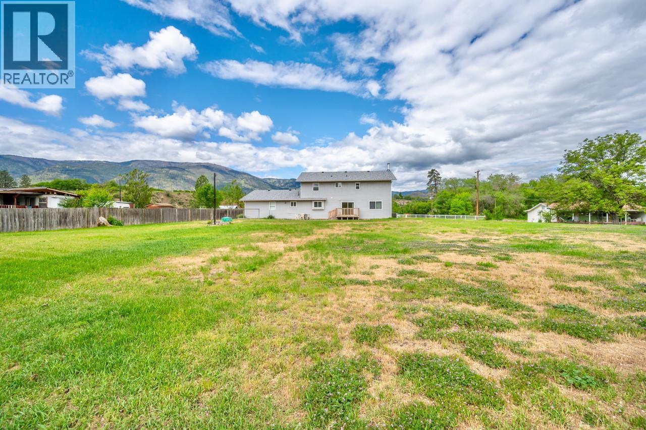 5629 Sawmill Road, Oliver