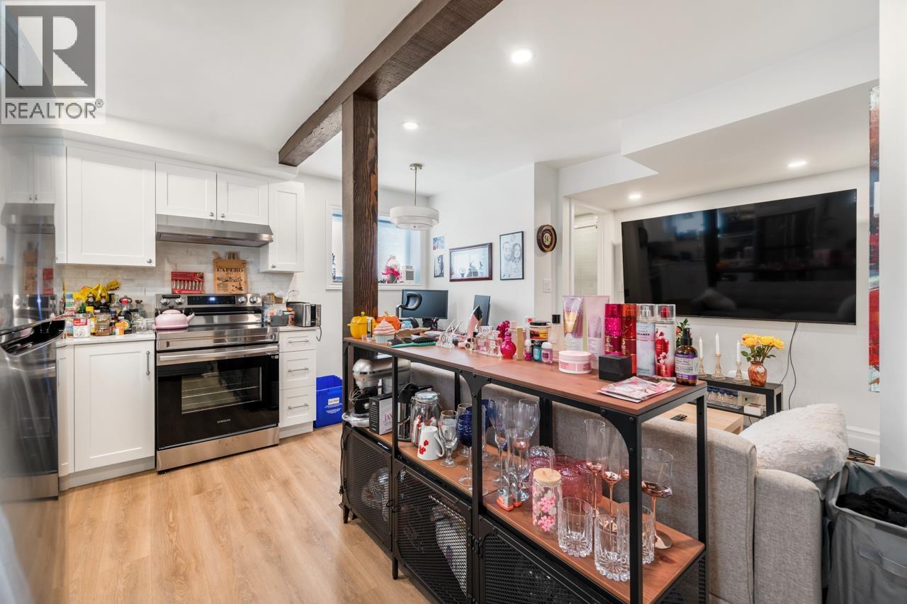 1311 NANAIMO STREET, New Westminster