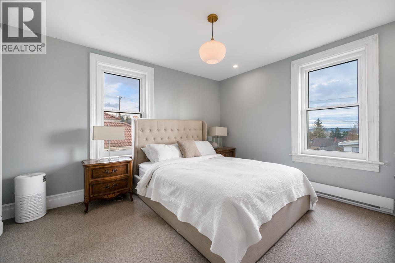 1311 NANAIMO STREET, New Westminster