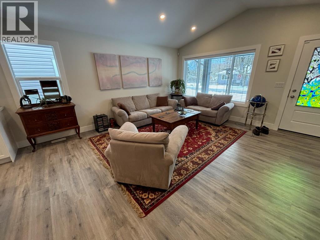 1435 72ND Avenue, Grand Forks