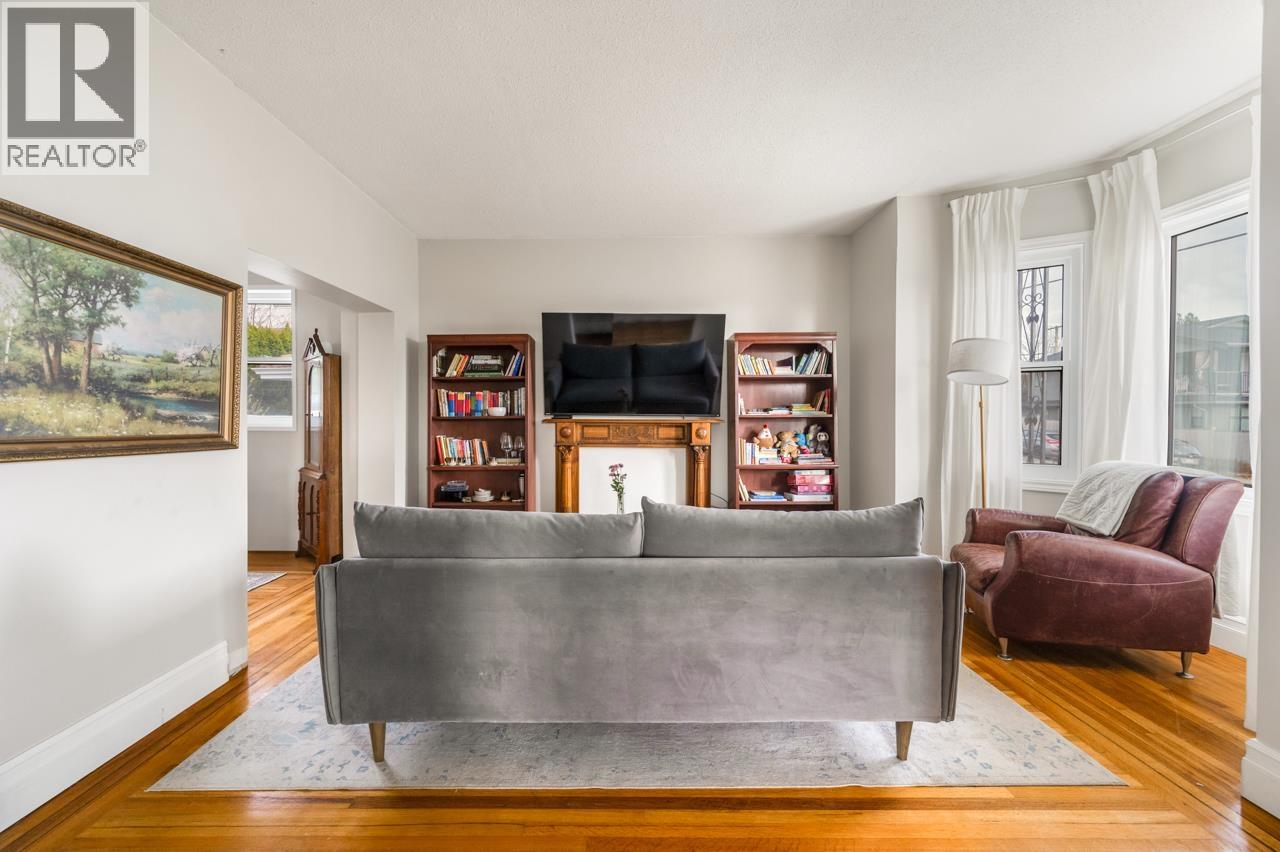 1311 NANAIMO STREET, New Westminster