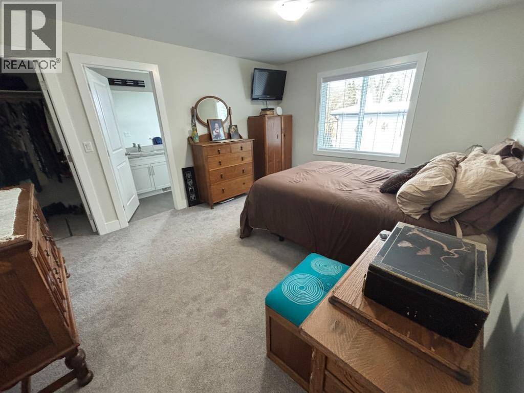 1435 72ND Avenue, Grand Forks