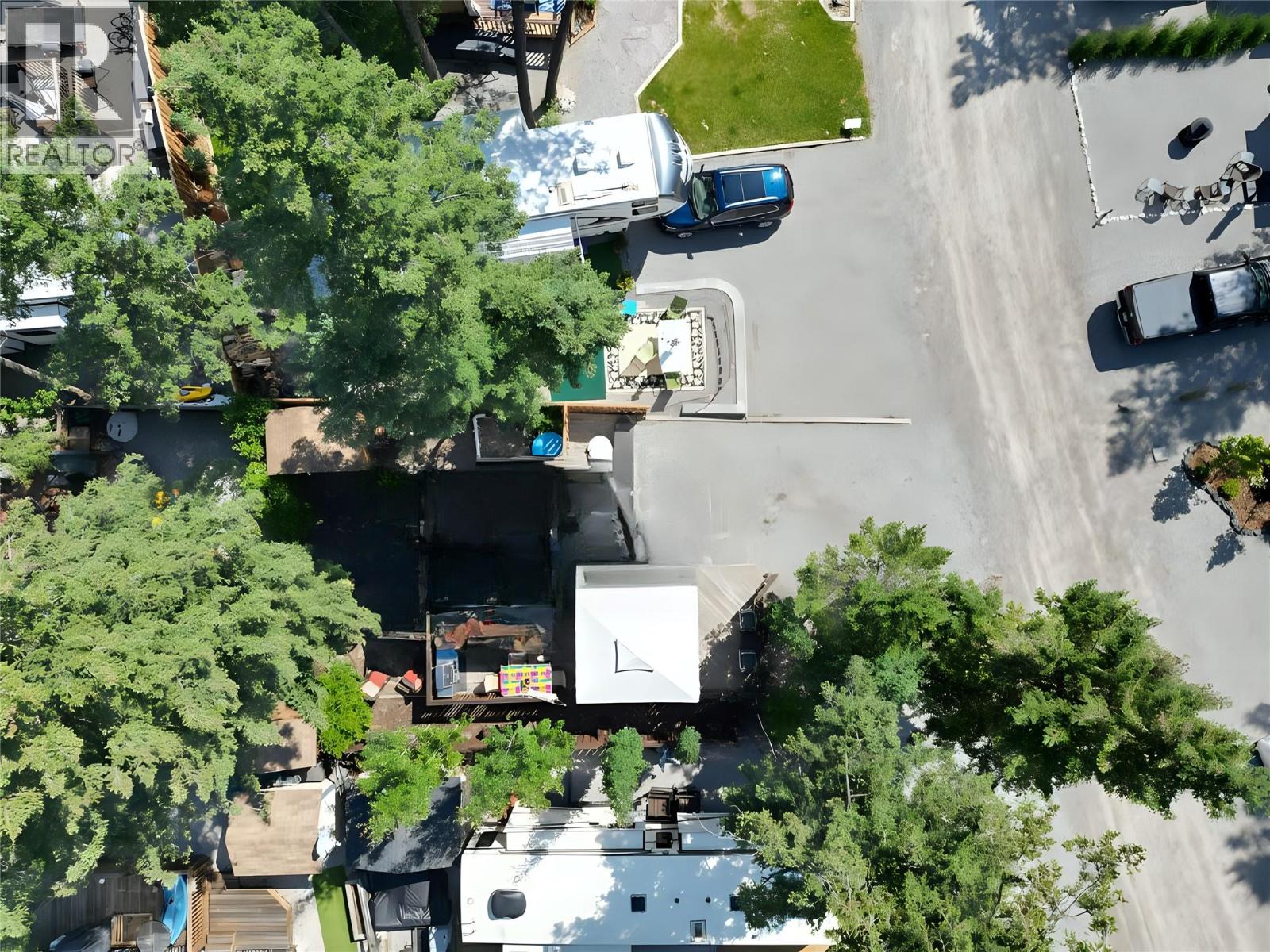 4868 RIVERVIEW Drive Unit# 55, Edgewater