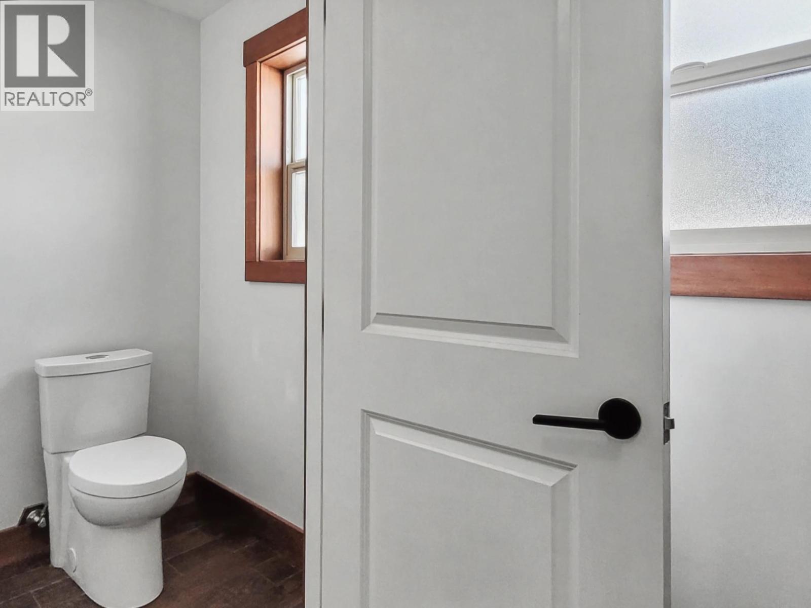 8170 Plotnikoff Road, Grand Forks