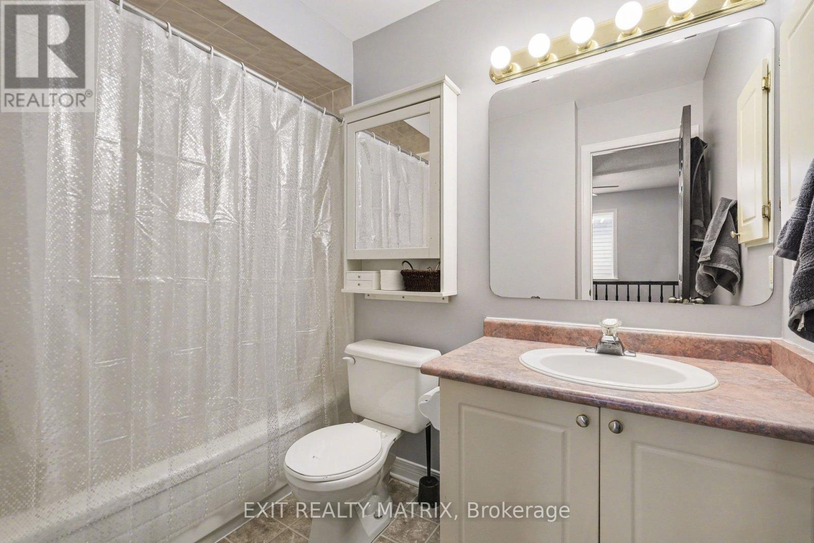 65 LOCHELAND CRESCENT, Ottawa, Ontario