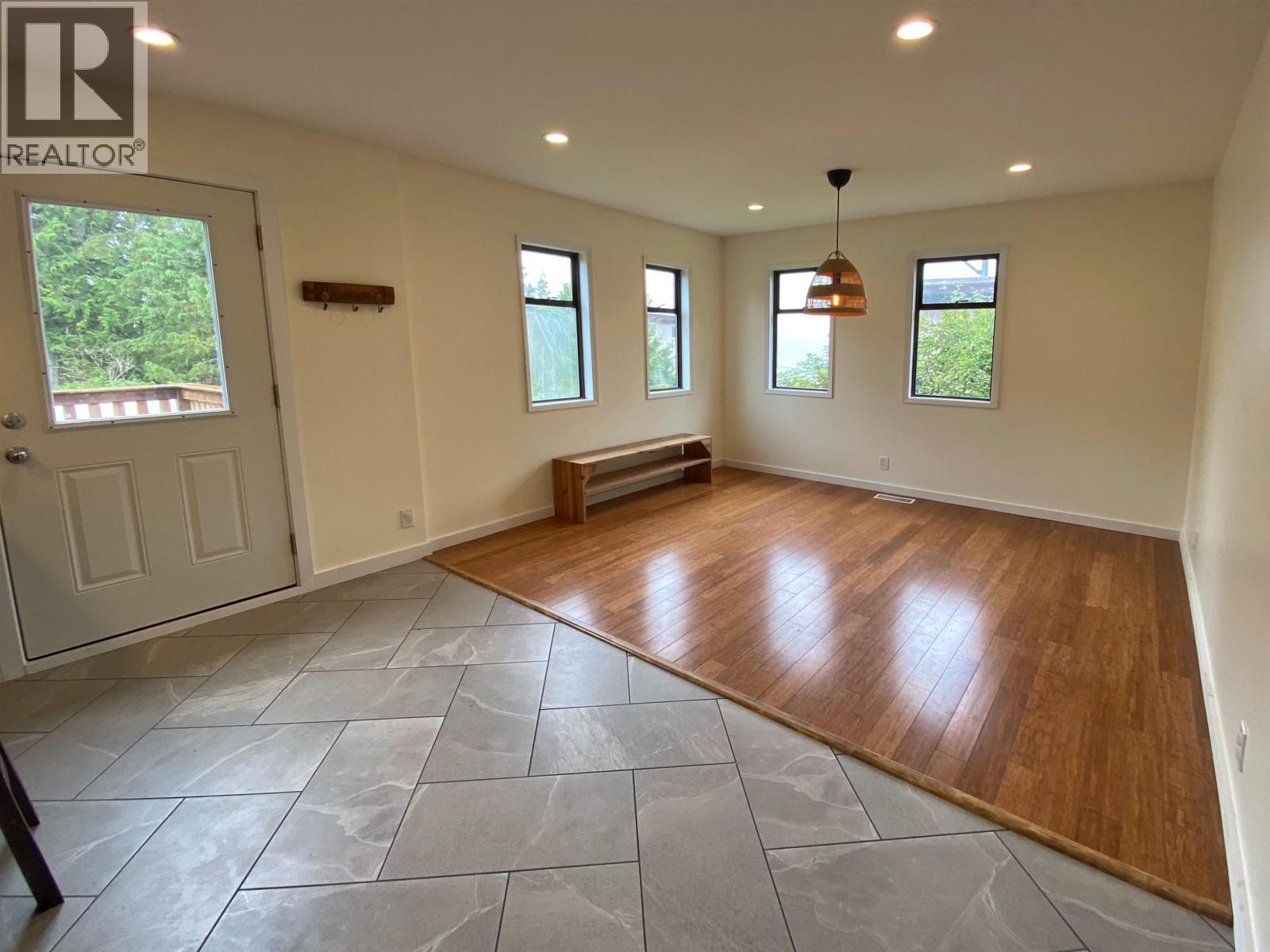 2103 SEAL COVE CIRCLE