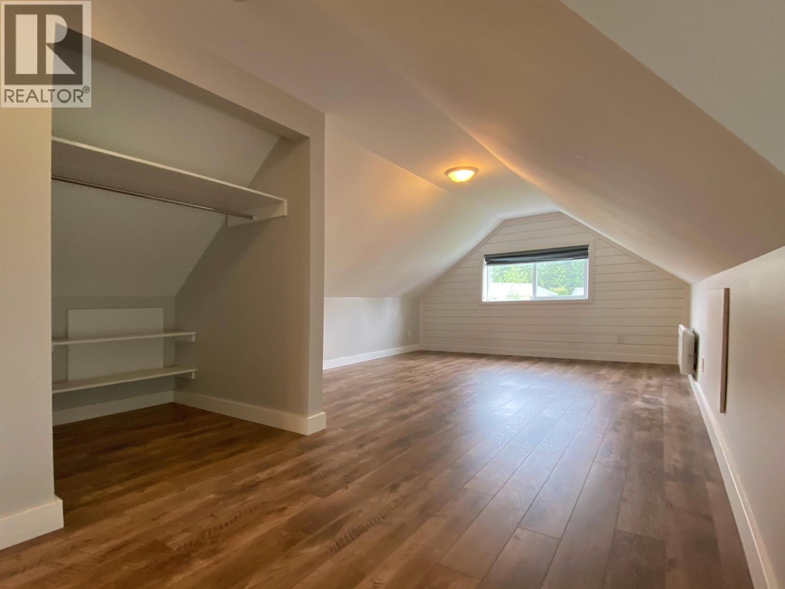 2103 SEAL COVE CIRCLE