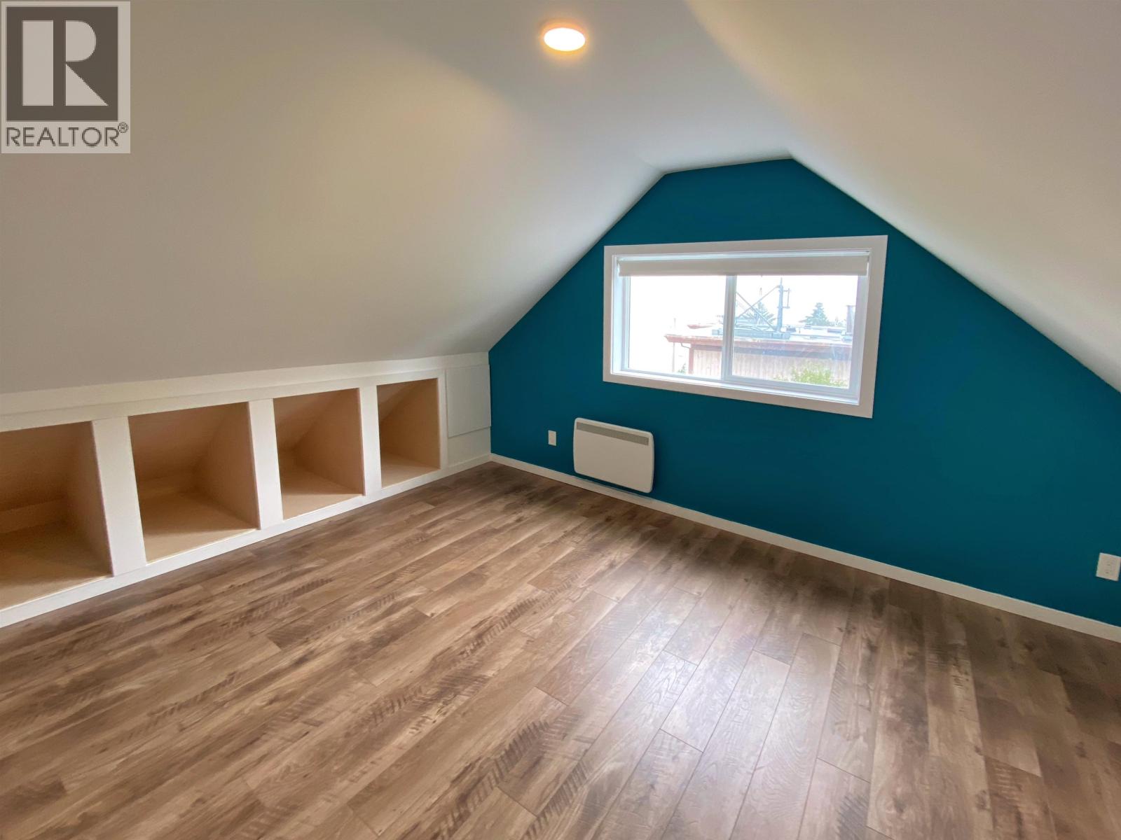 2103 SEAL COVE CIRCLE