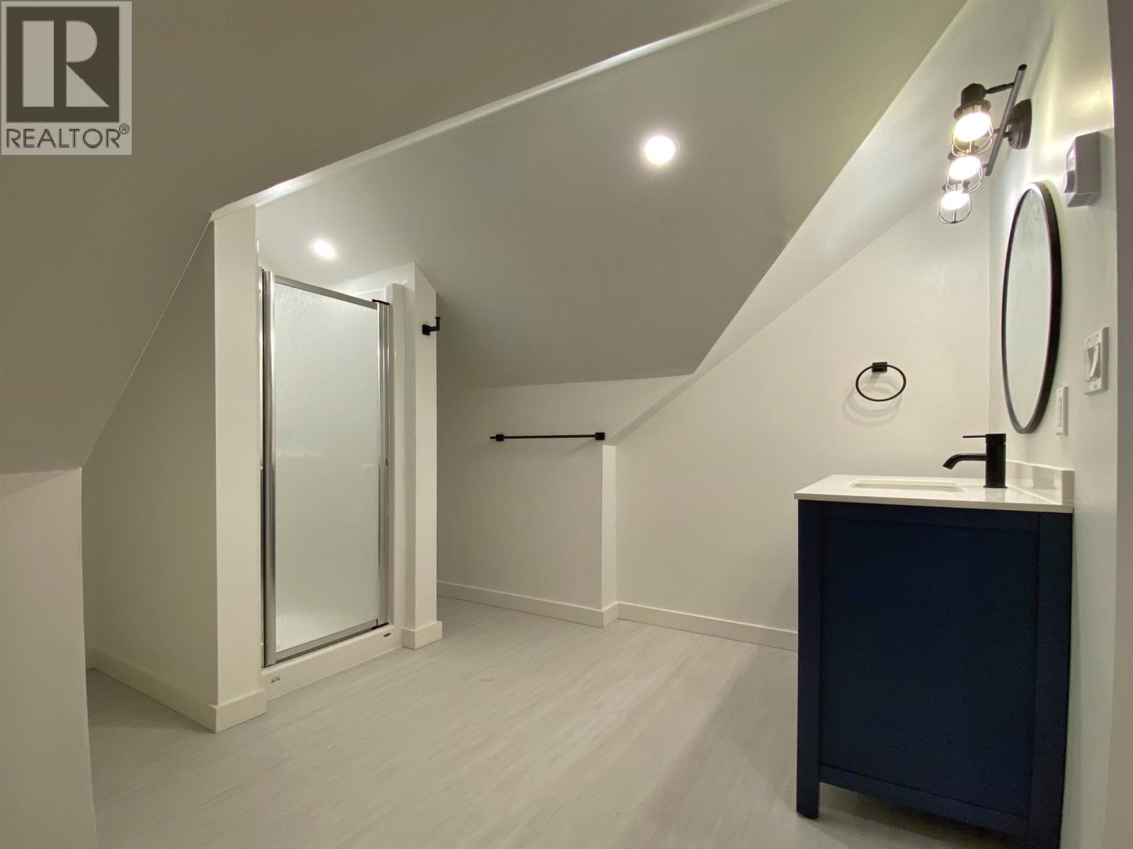 2103 SEAL COVE CIRCLE