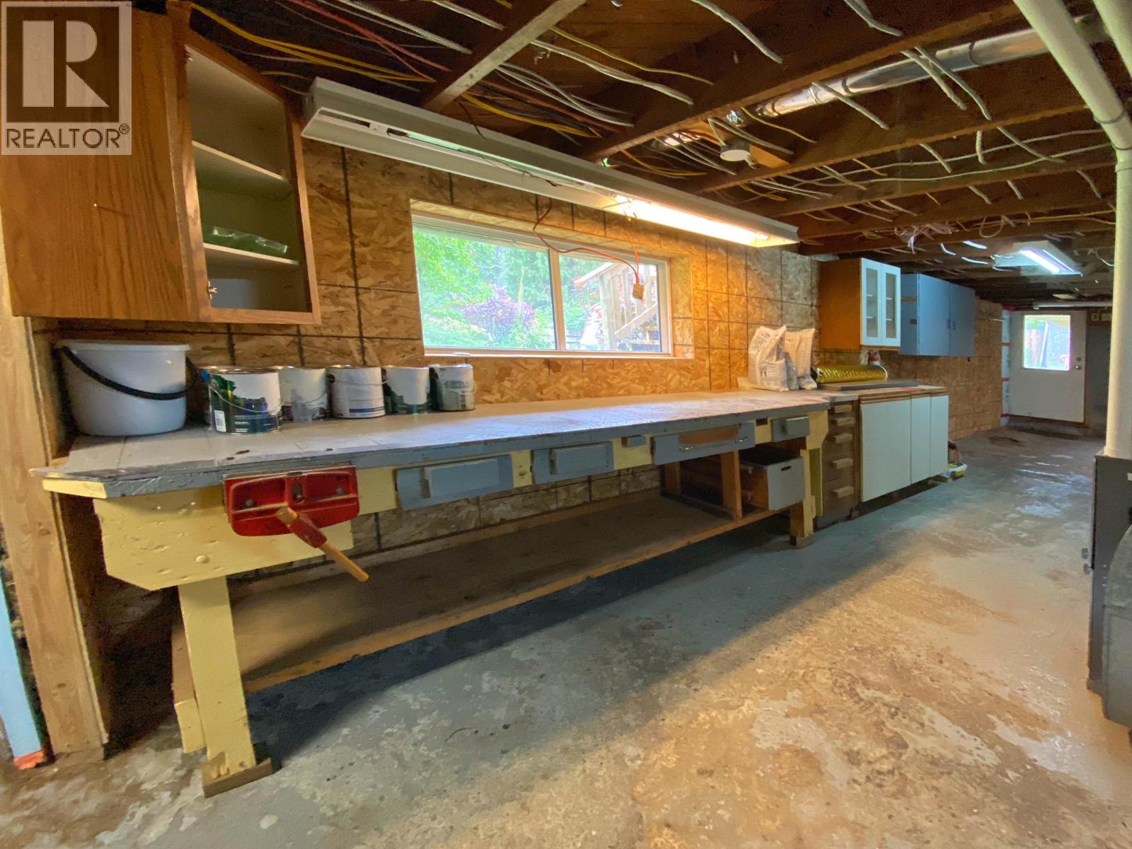 2103 SEAL COVE CIRCLE