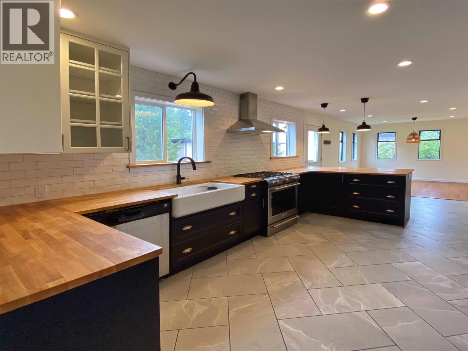 2103 SEAL COVE CIRCLE