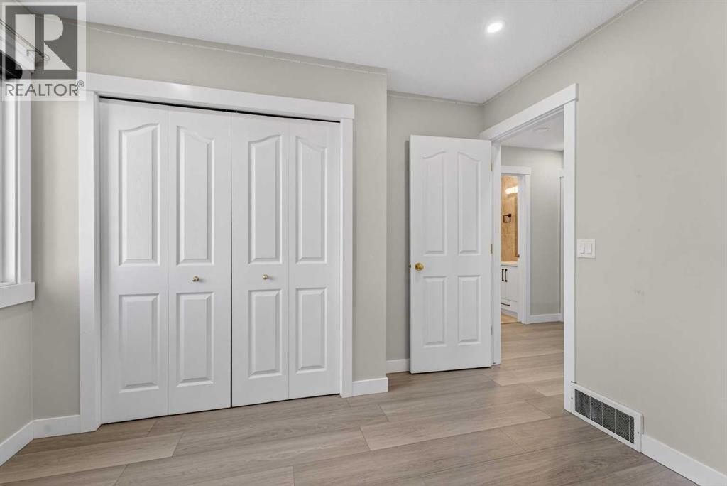 Single Family House for Sale in  Taravista Way NE Taradale Calgary 