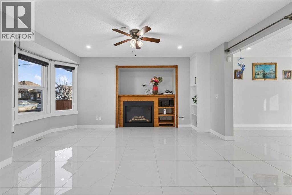 Single Family House for Sale in  Taravista Way NE Taradale Calgary 