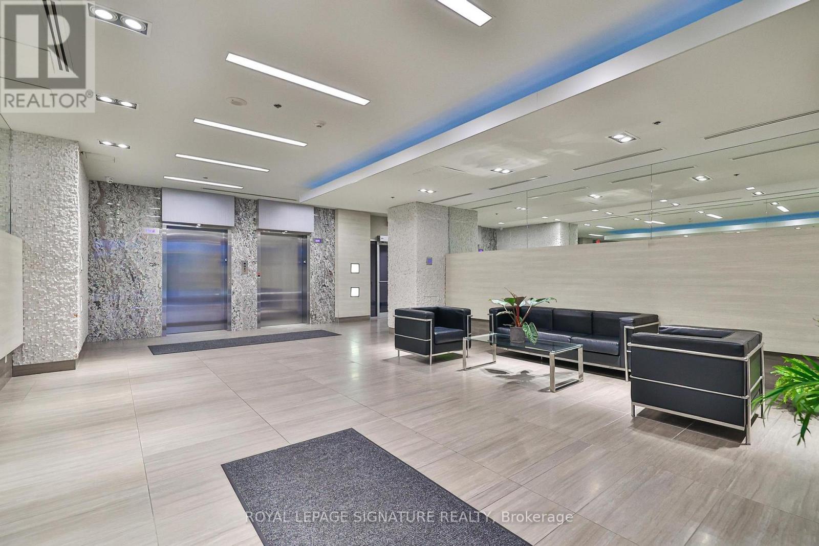 502 - 3520 DANFORTH AVENUE - Photo 2 of 36, Toronto (Oakridge), Ontario