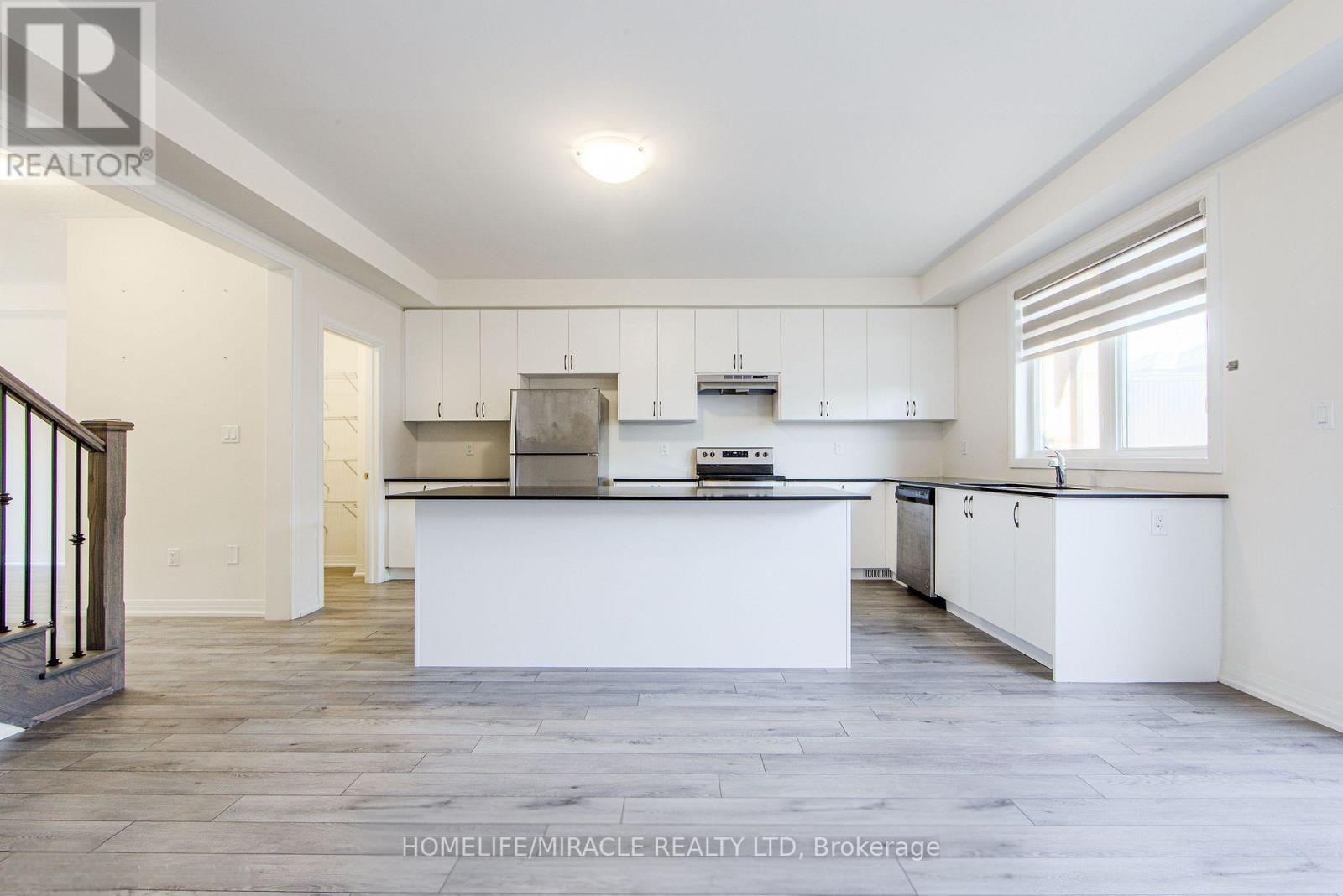 2711 PETER MATTHEWS DRIVE - 8