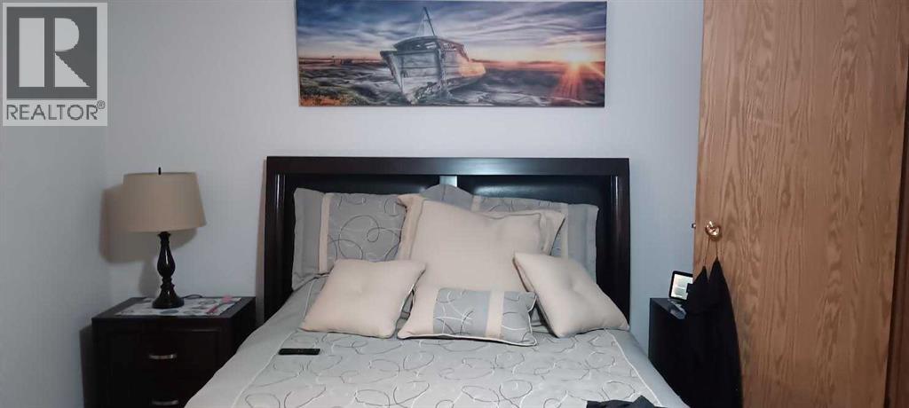 2921 29 Street S - Photo 4 of 15, Lethbridge, Alberta