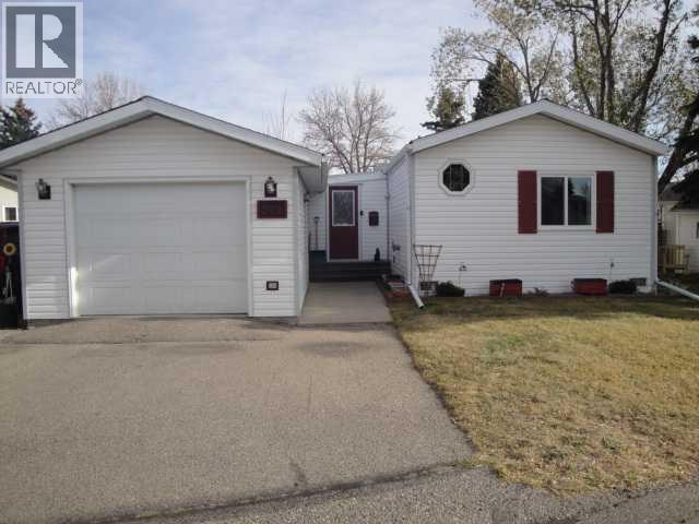 2921 29 Street S - Main photo, Lethbridge, Alberta