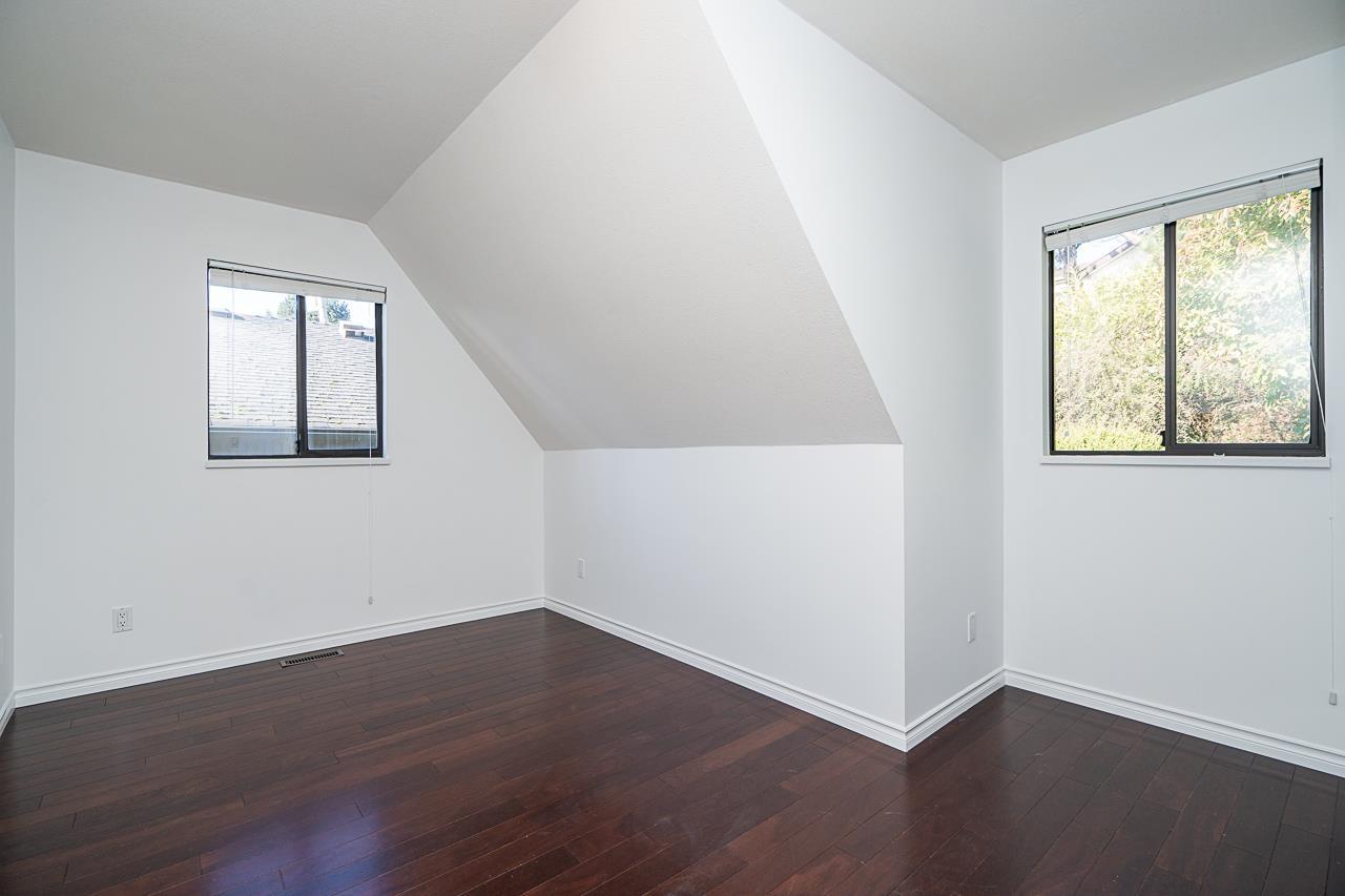 14815 HARDIE AVENUE, White Rock