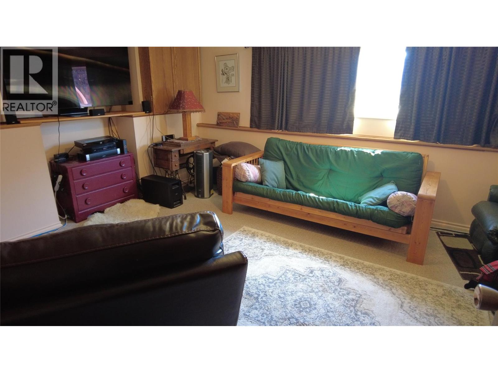 7389 Valley Heights Drive, Grand Forks