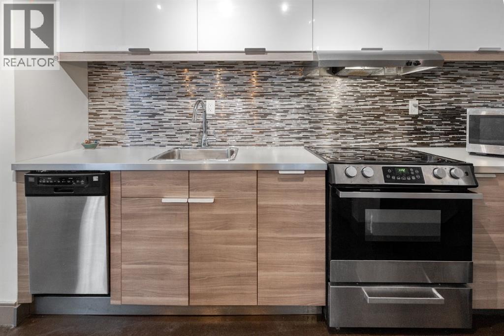 Single Family House Multi-level for Sale in    Avenue SW Eau Claire Calgary 