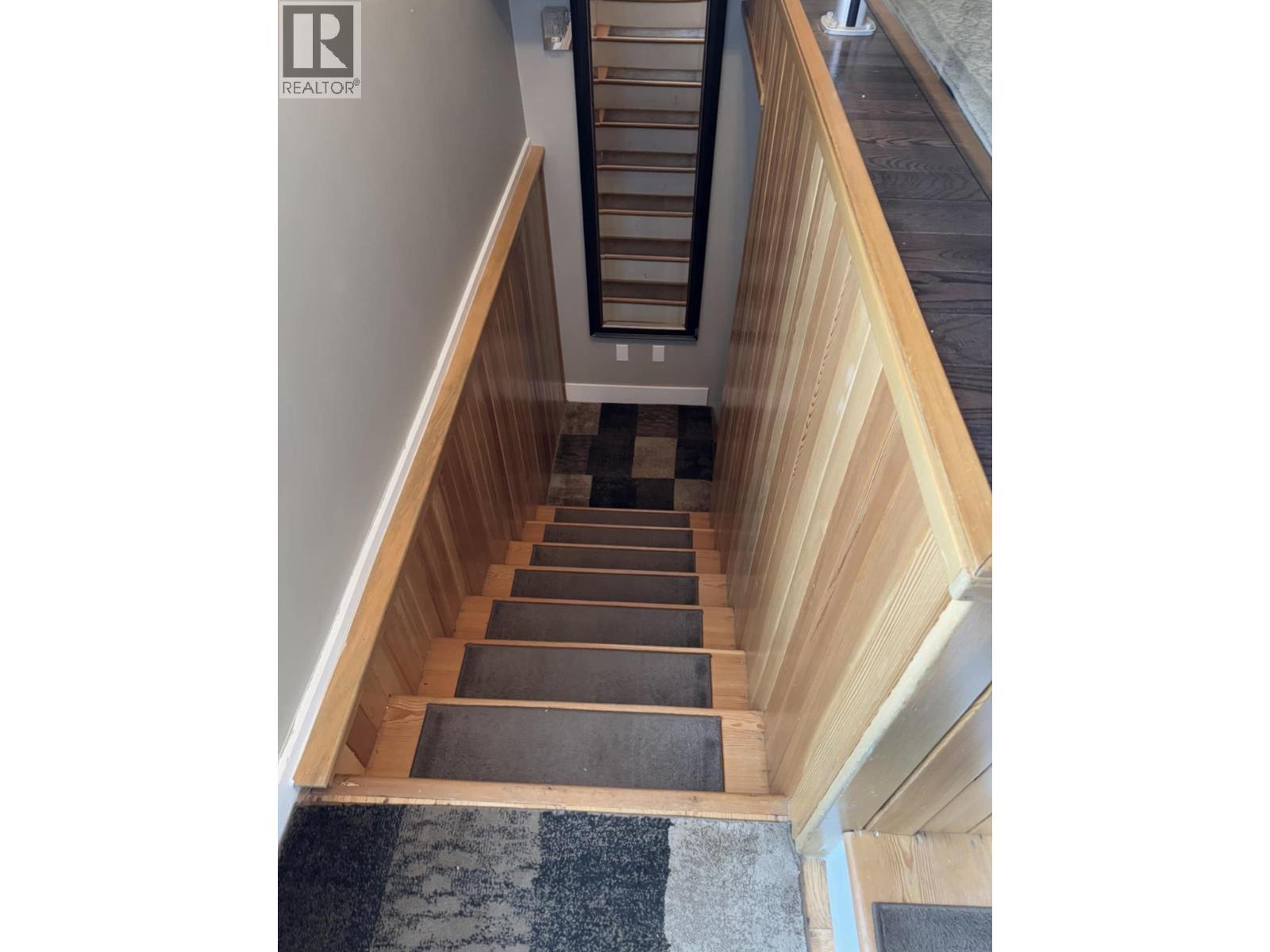 2193 Park Avenue, Lumby