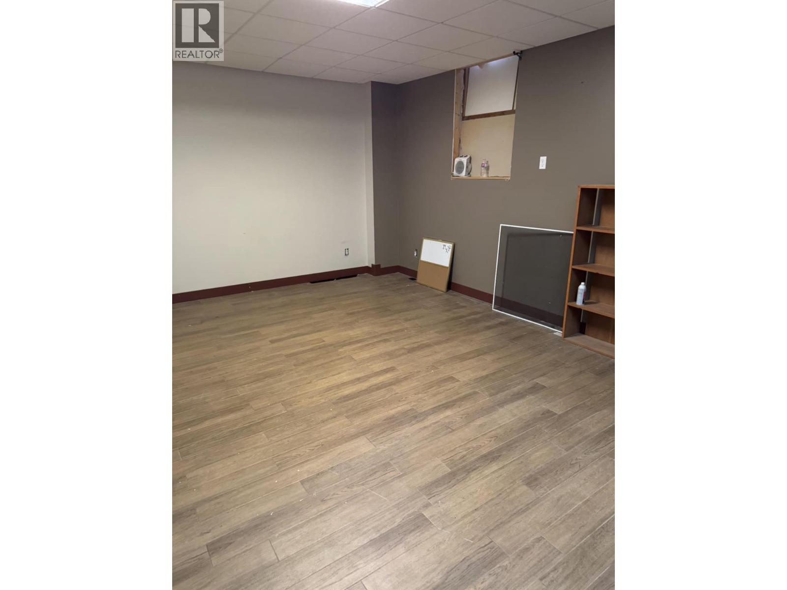 2193 Park Avenue, Lumby