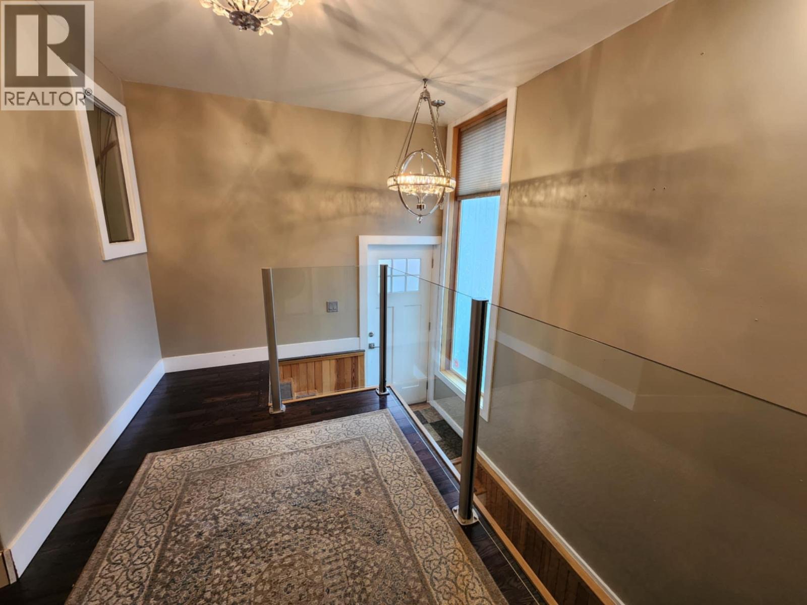 2193 Park Avenue, Lumby