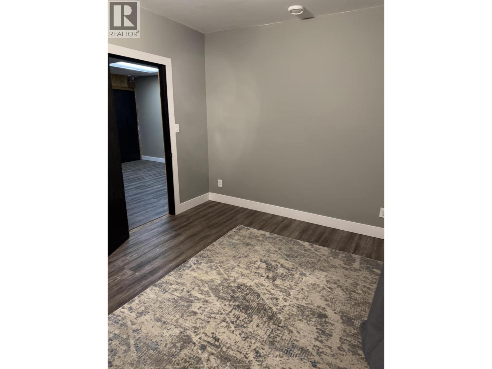 2193 Park Avenue, Lumby