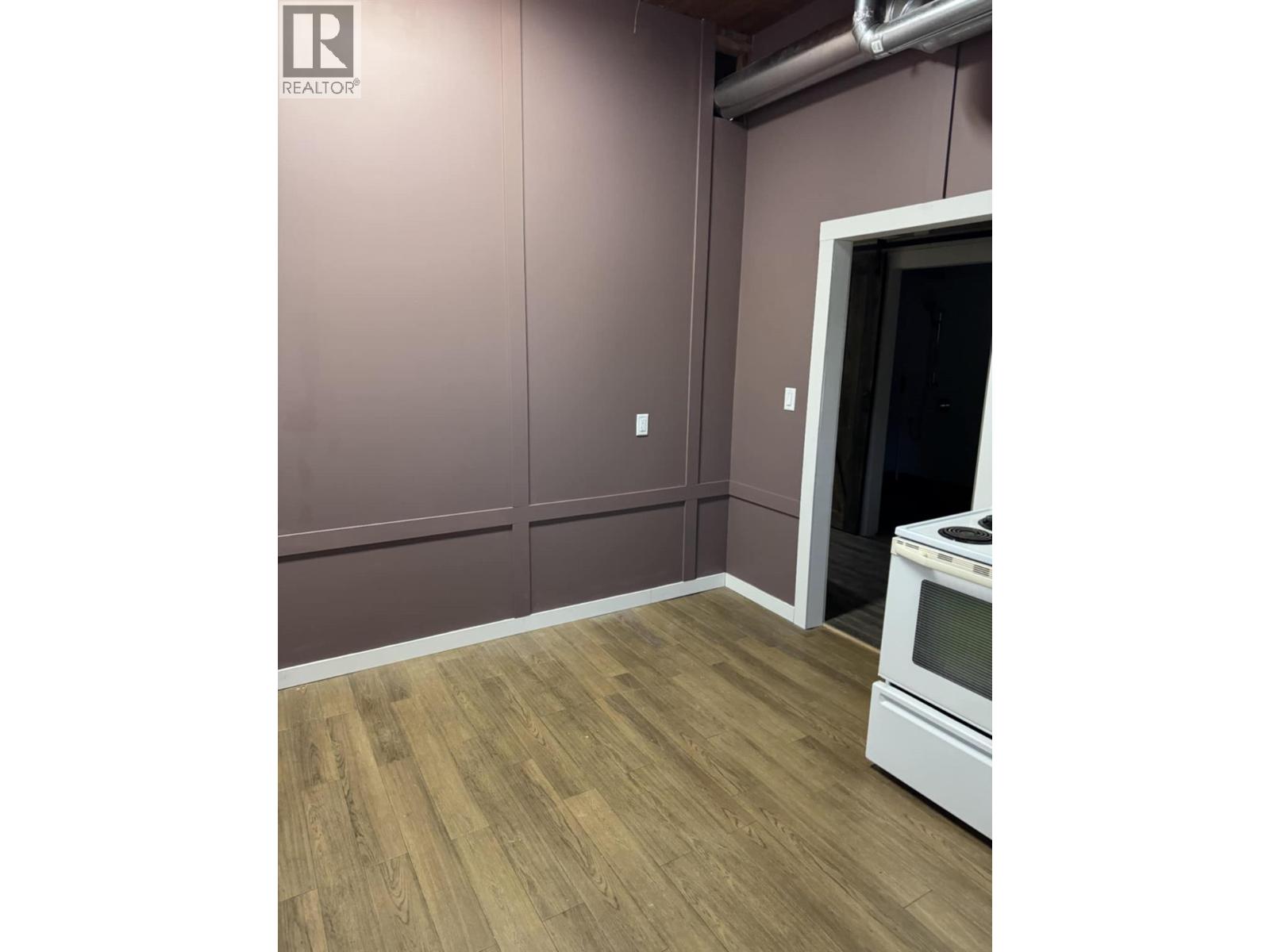 2193 Park Avenue, Lumby