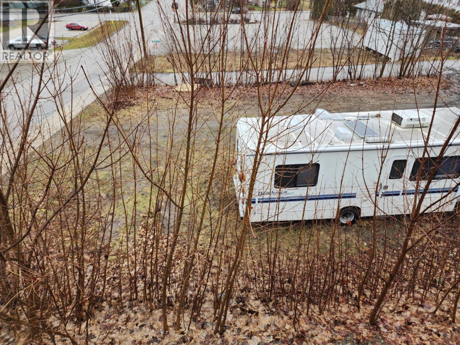 2193 Park Avenue, Lumby