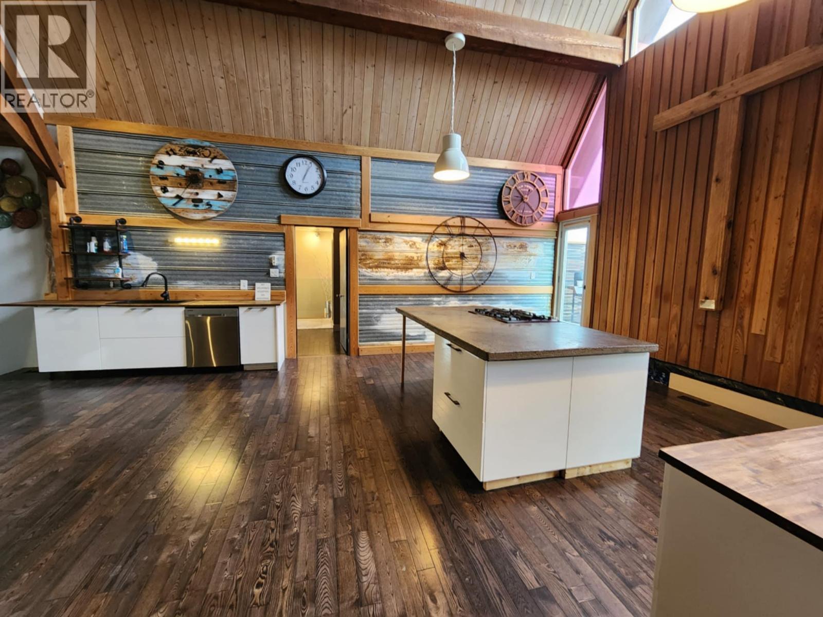 2193 Park Avenue - 4