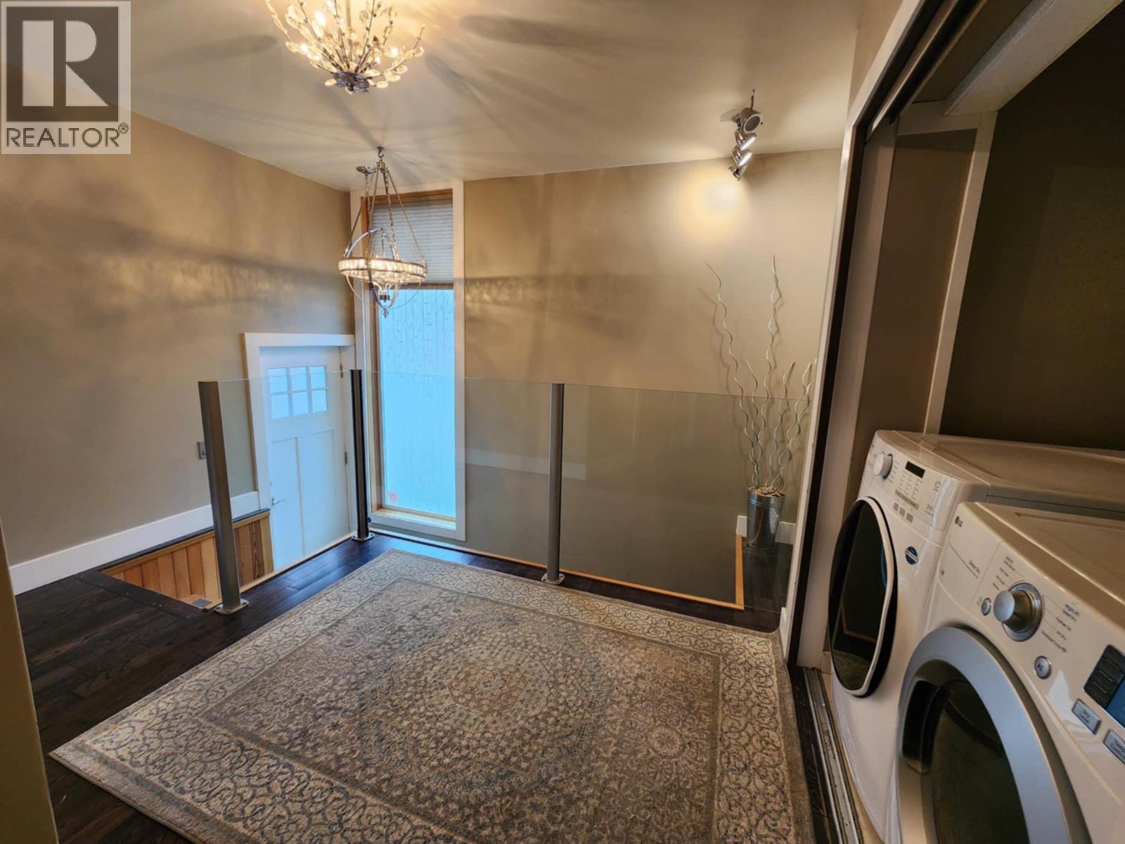 2193 Park Avenue, Lumby