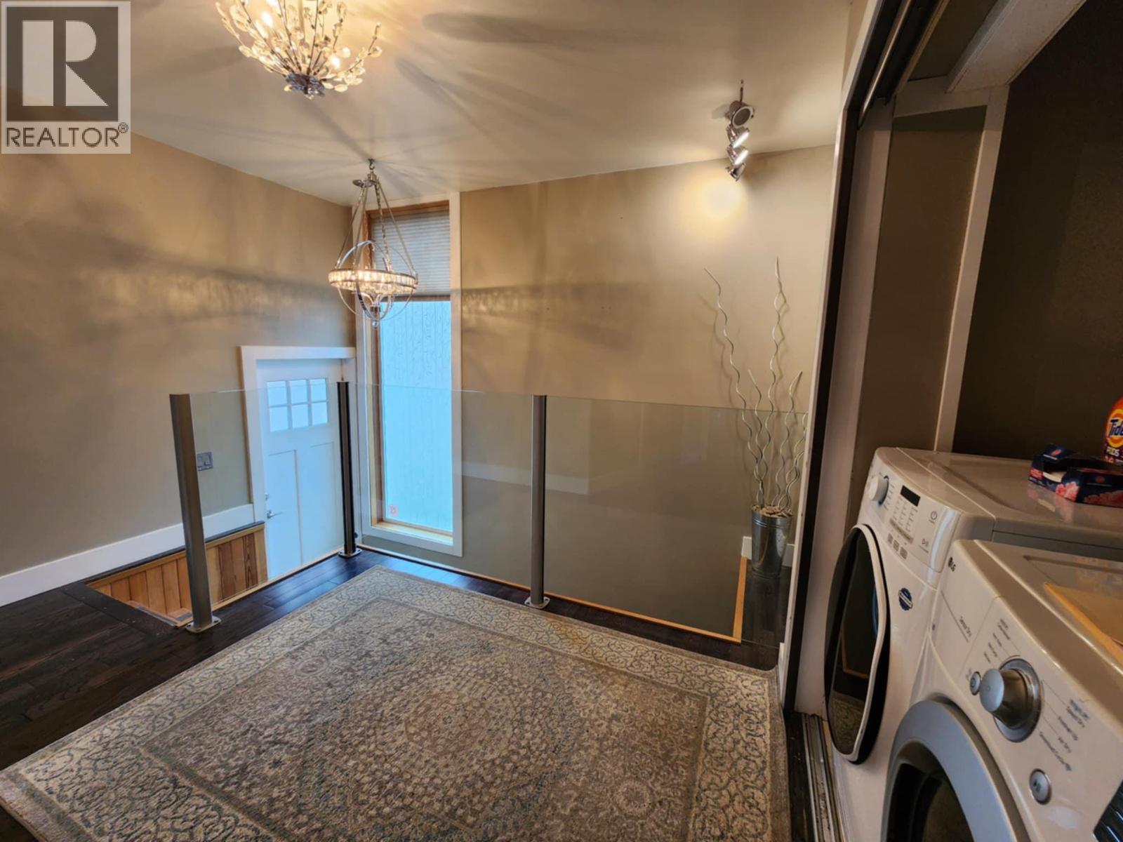 2193 Park Avenue, Lumby