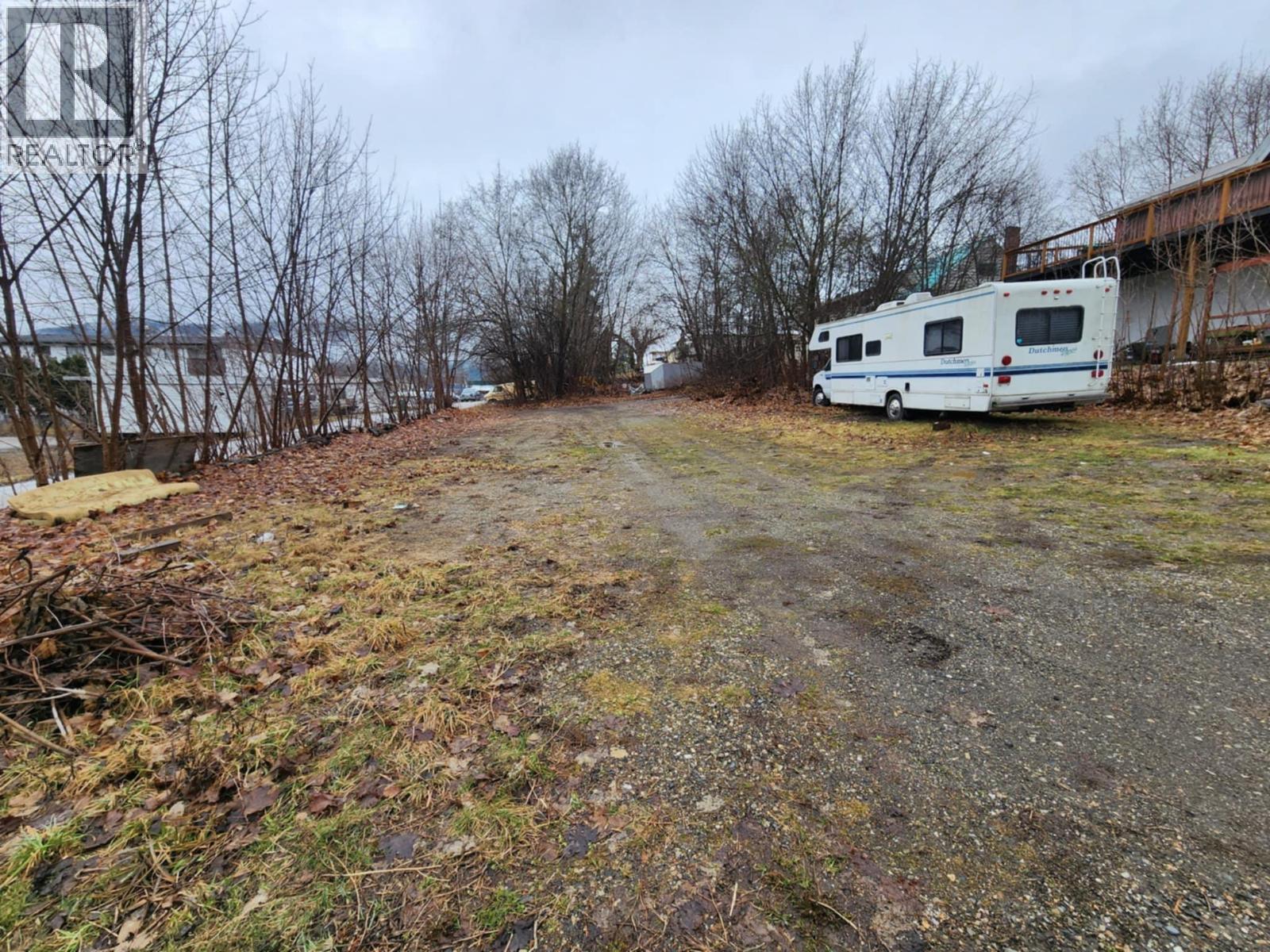 2193 Park Avenue, Lumby