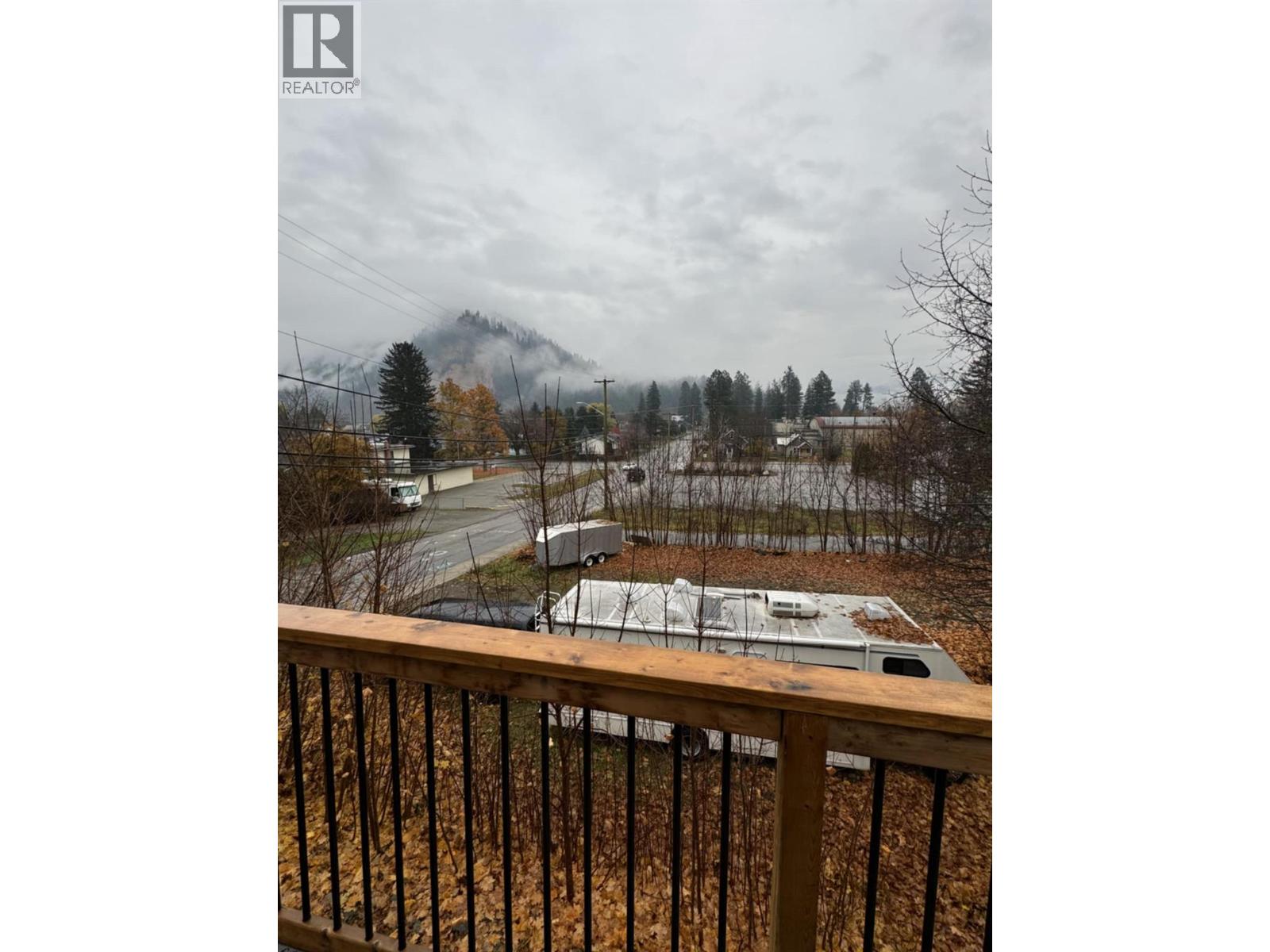 2193 Park Avenue, Lumby