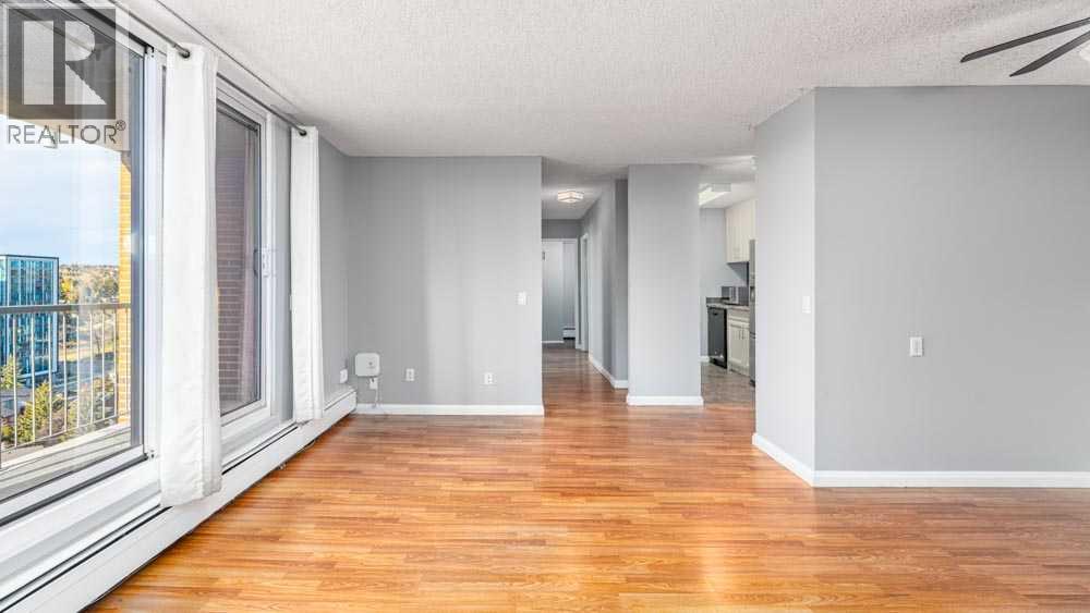 Single Family House for Sale in   Dalton Drive NW Dalhousie Calgary 