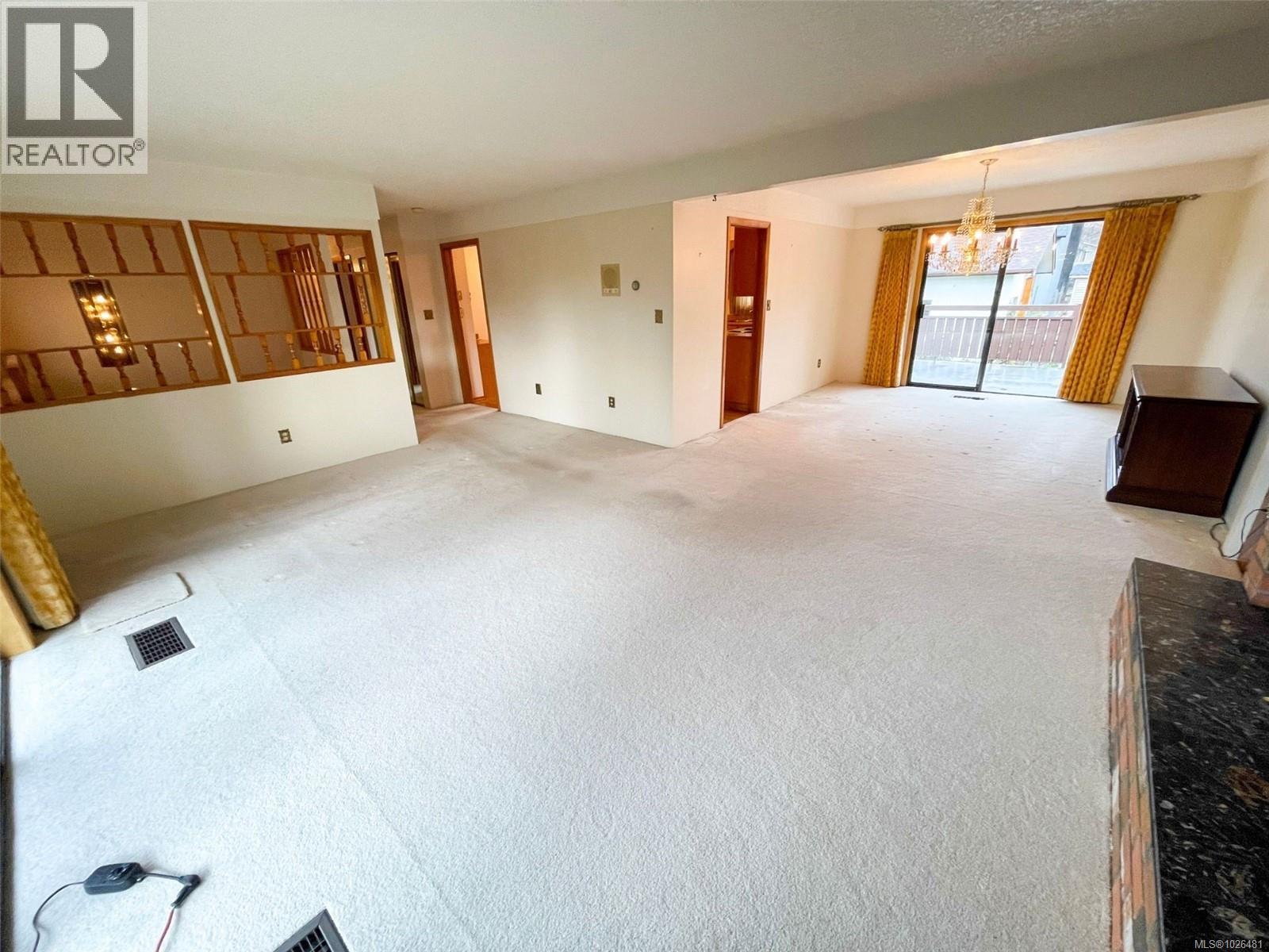 5500 Kenwill Dr - 4