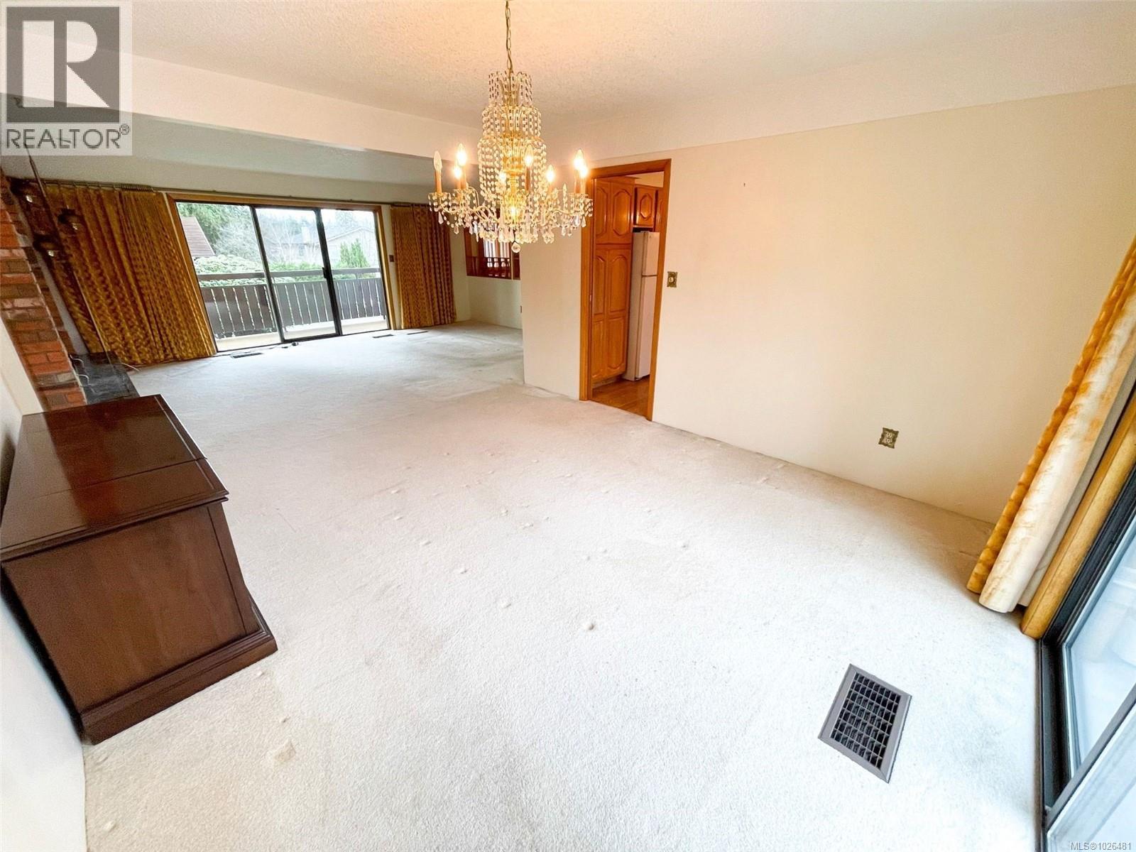 5500 Kenwill Dr - 5