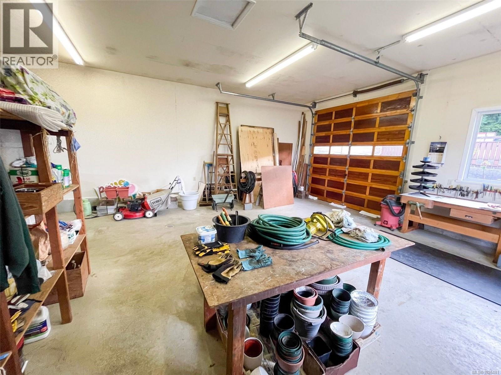 5500 KENWILL DR - 33