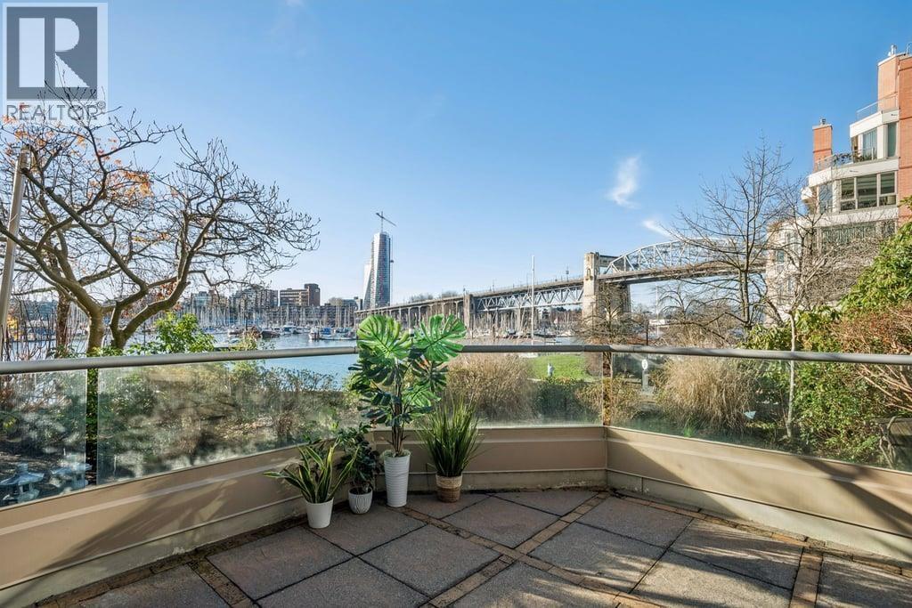 203 1600 HORNBY Street - main photo