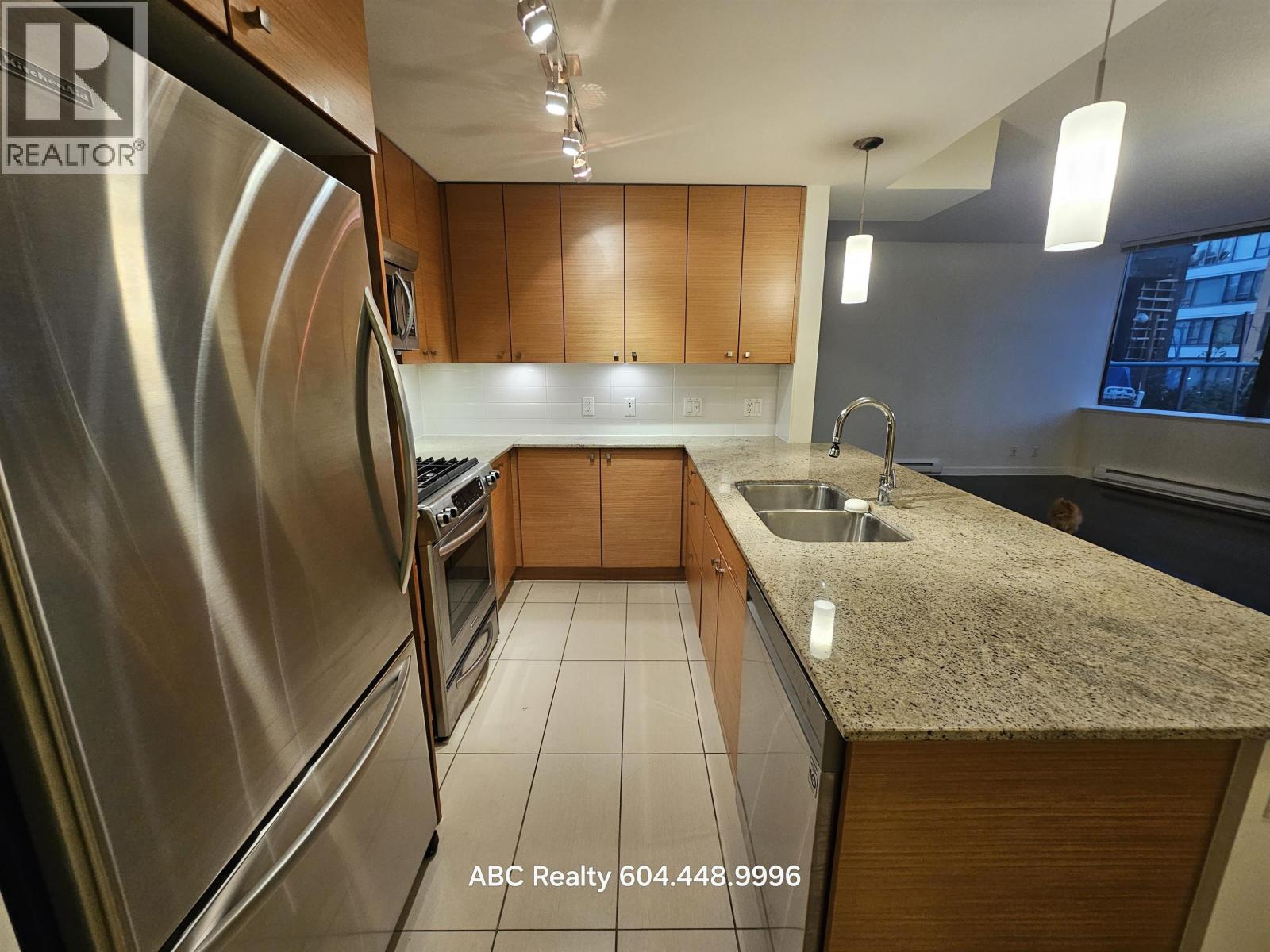 3FL 7362 ELMBRIDGE WAY, Richmond