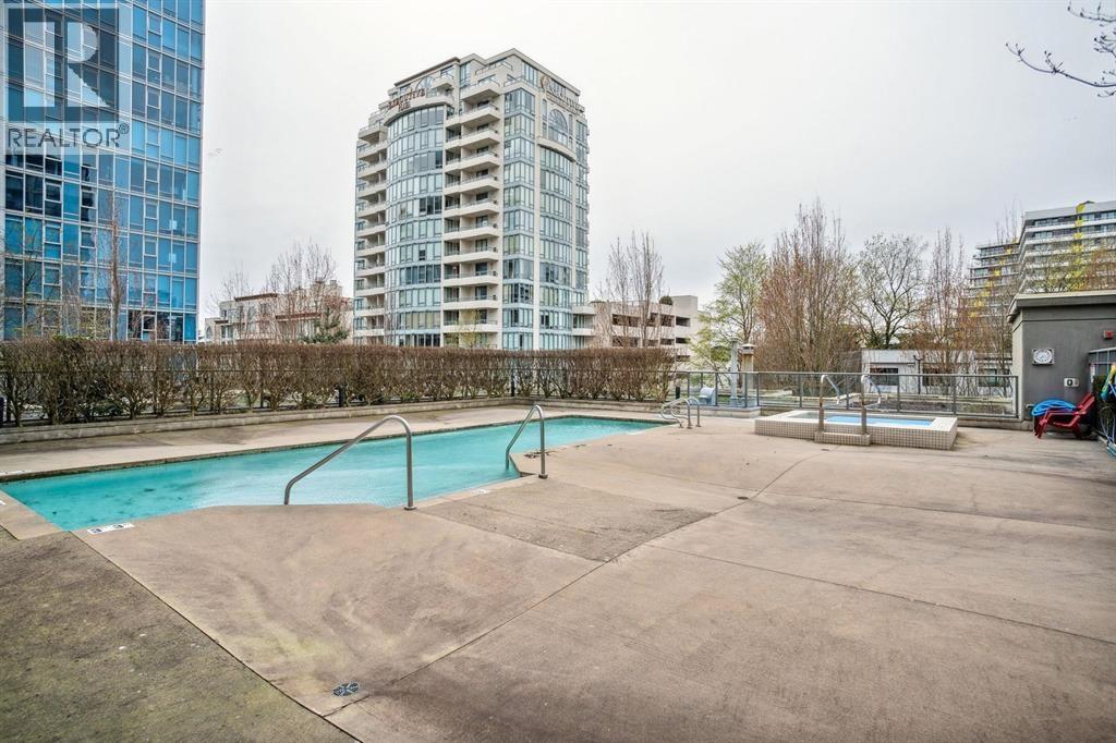 3FL 7362 ELMBRIDGE WAY, Richmond